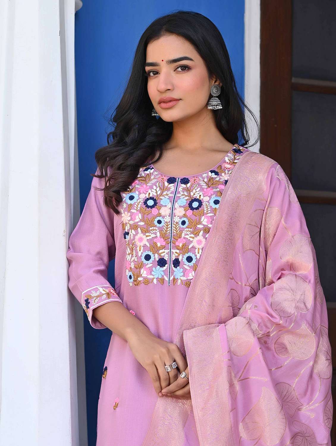 women three quarter sleeve kurta pant with dupatta set - 21919903 -  Standard Image - 3