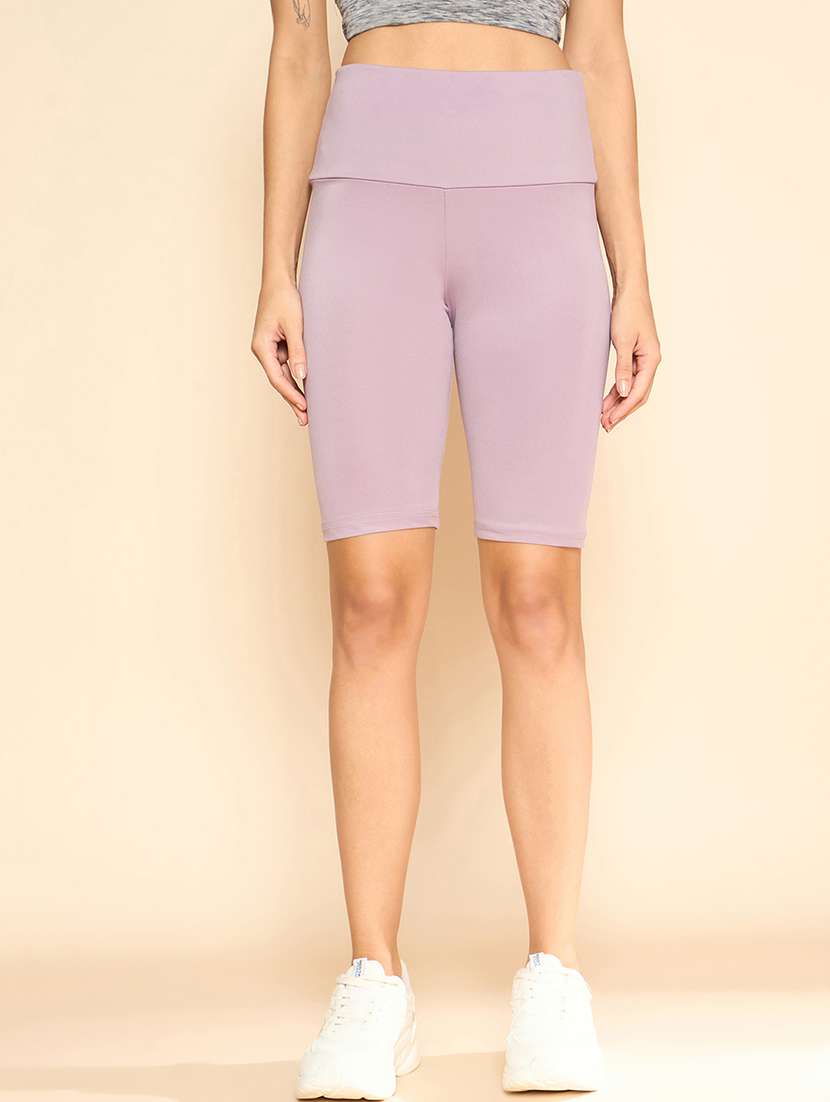 women solid high rise cycling shorts