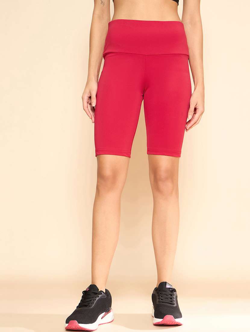 women solid high rise cycling shorts