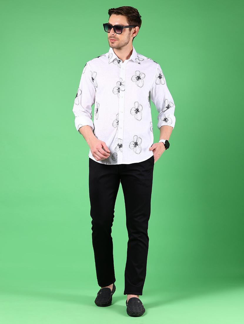 men solid mid rise regular fit chinos - 21922873 - Standard Image - 5