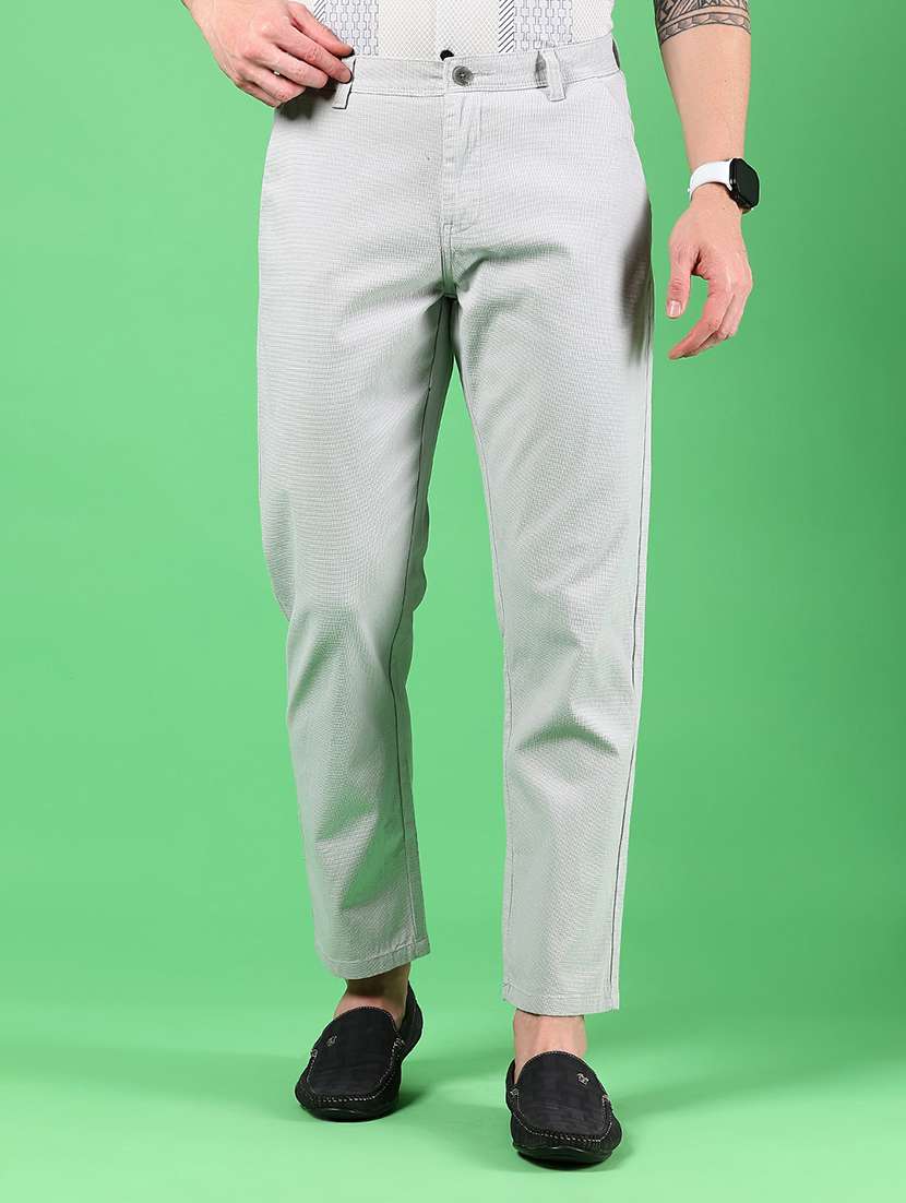 men solid mid rise regular fit chinos - 21922889 - Zoom Image - 0