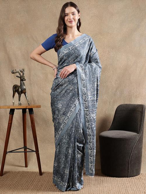 women printed casual wear saree with blouse - 21922922 - Standard Image - 0