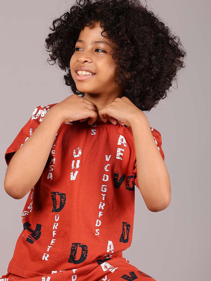 boys printed t-shirt & shorts co-ords set - 21923133 - Standard Image - 3