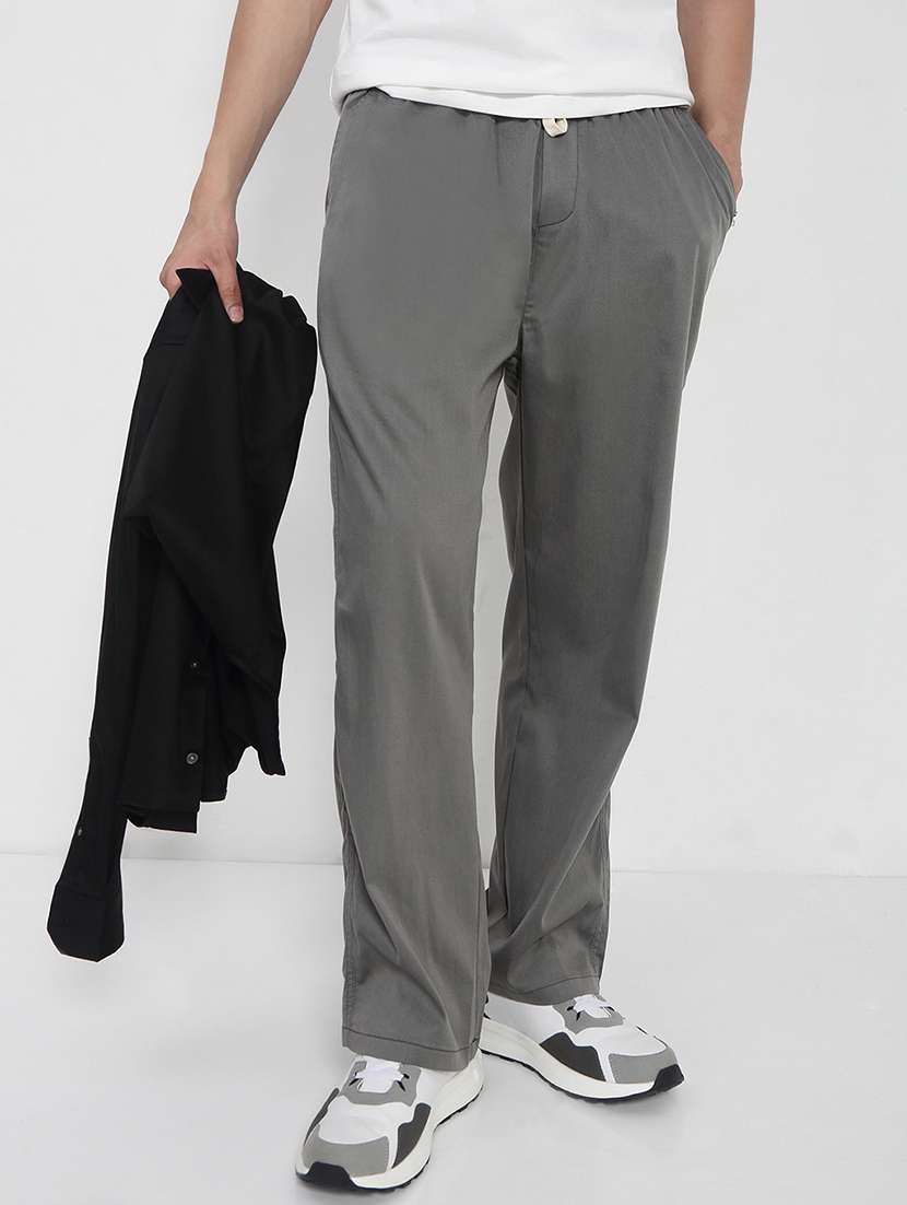 men solid mid rise casual trouser - 21923904 - Zoom Image - 0
