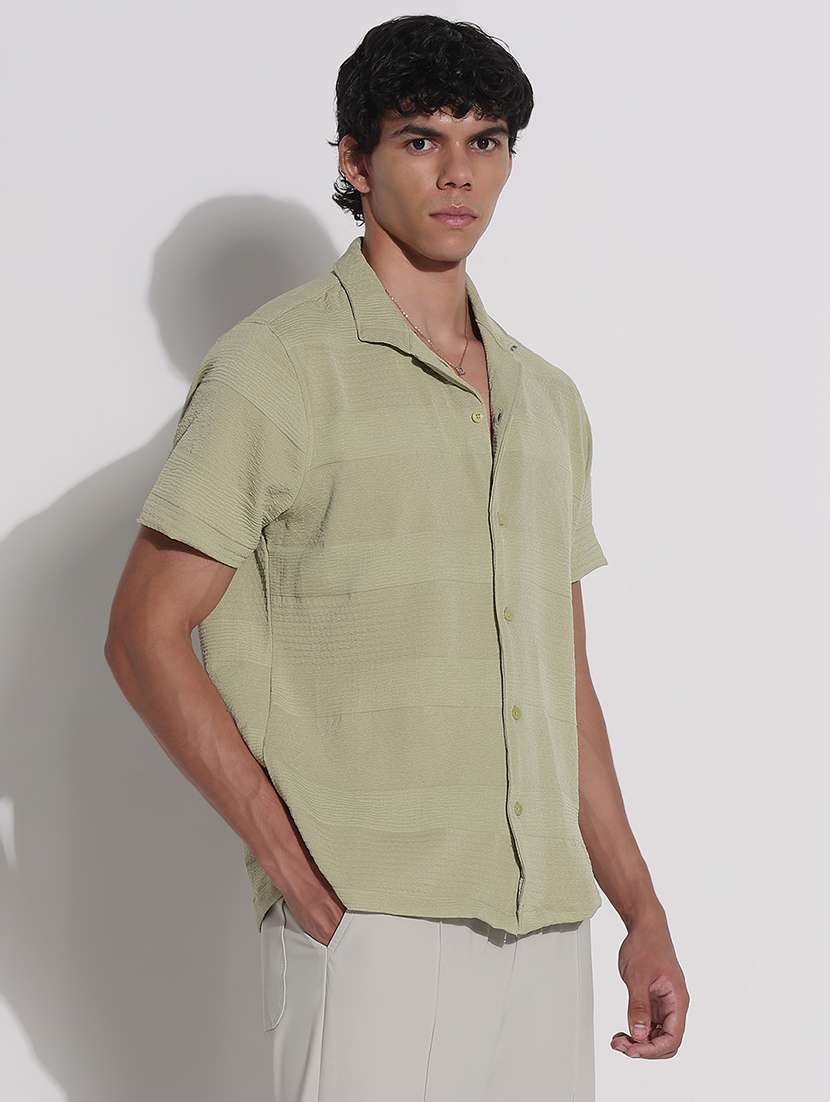 men textured cuban collar short sleeve loose fit shirt - 21923965 -  Standard Image - 3