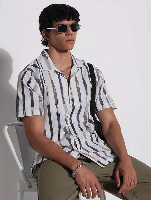 men printed cuban collar short sleeve loose fit shirt - 21923981 -  Standard Image - 0