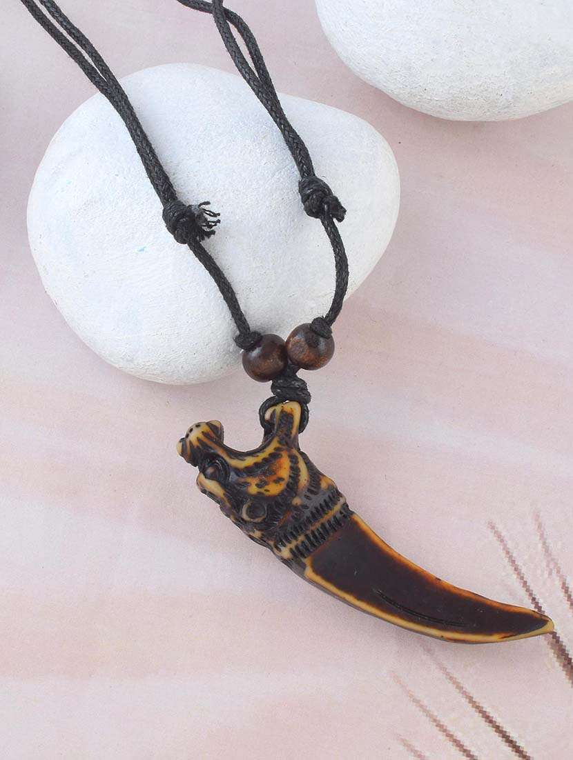 polyresin tiger mouth horn necklace