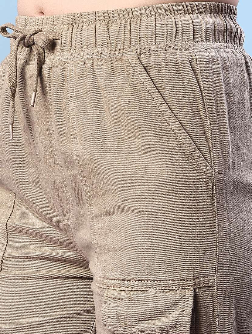 women solid mid rise regular fit cargo - 21924807 -  Standard Image - 5