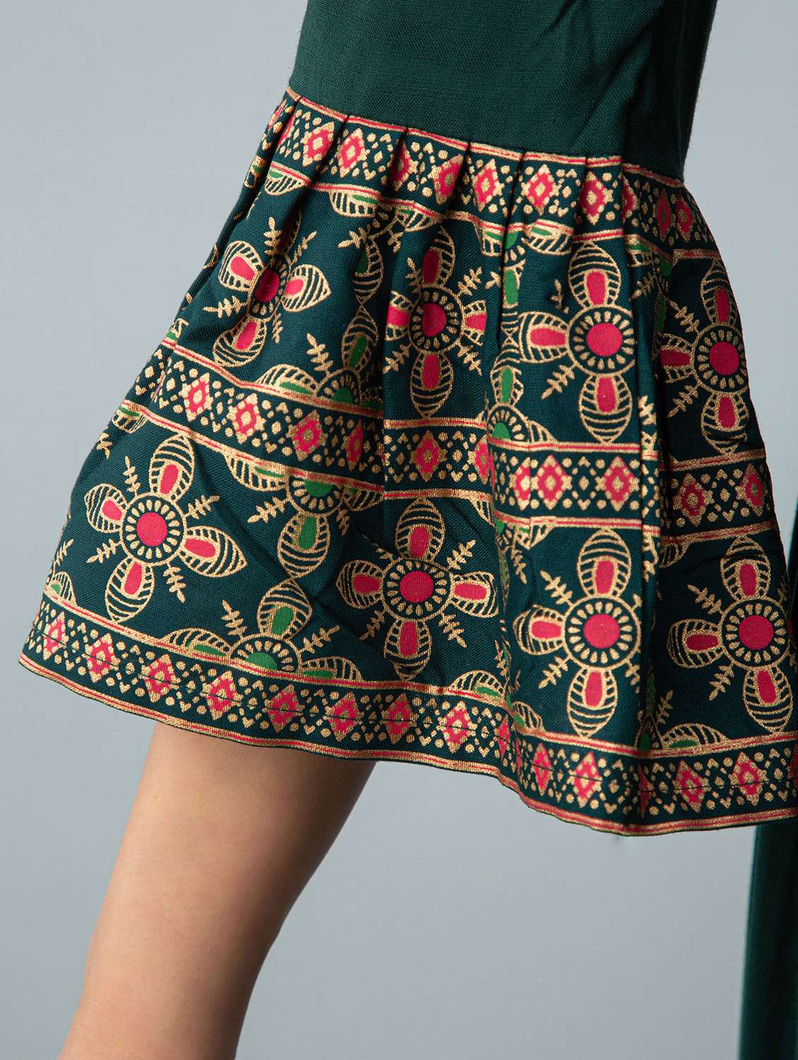 women foil printed bell sleeve ethnic dress - 21924920 -  Standard Image - 5