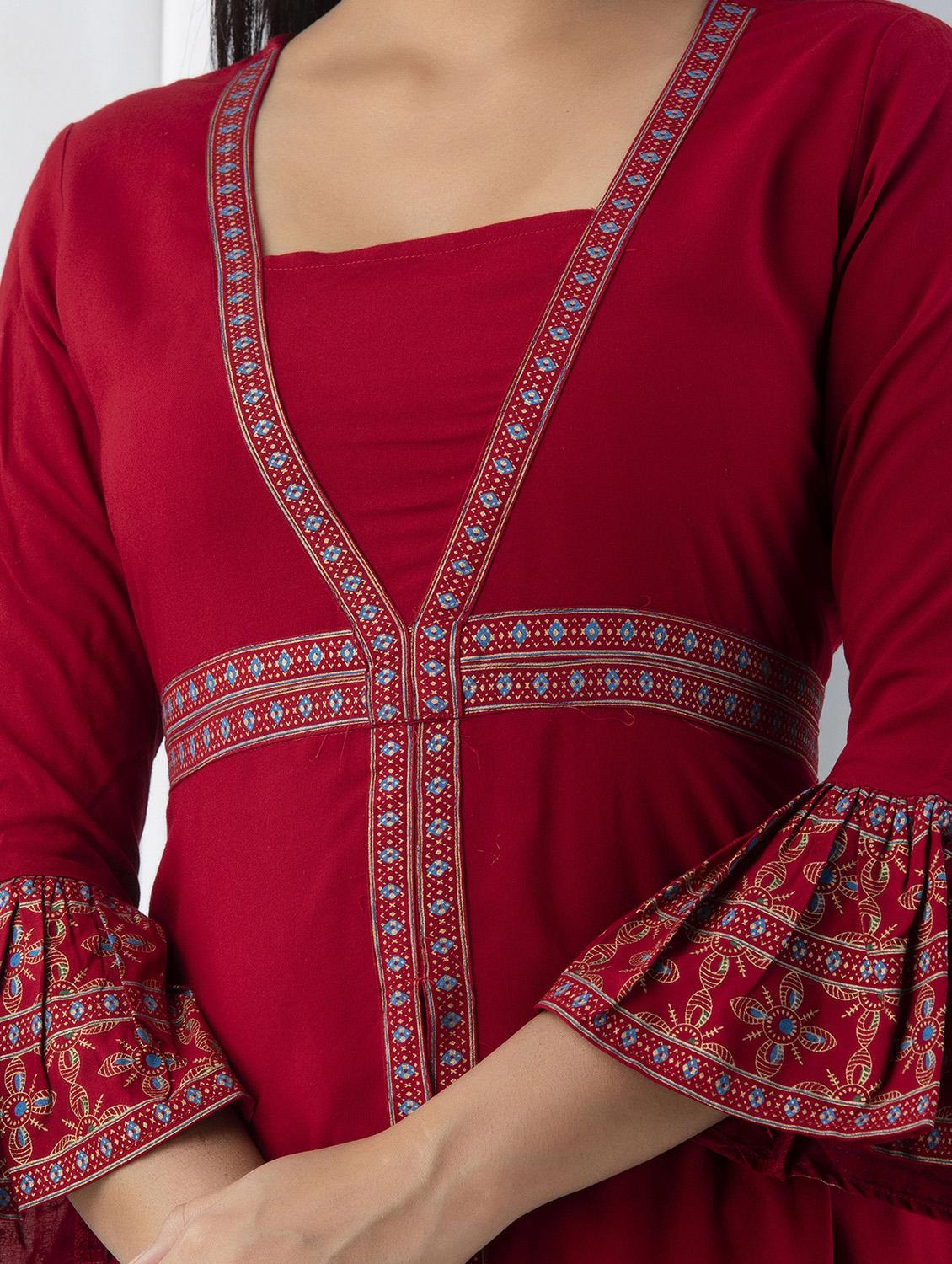women foil printed bell sleeve front slit kurta - 21924922 - Standard Image - 5