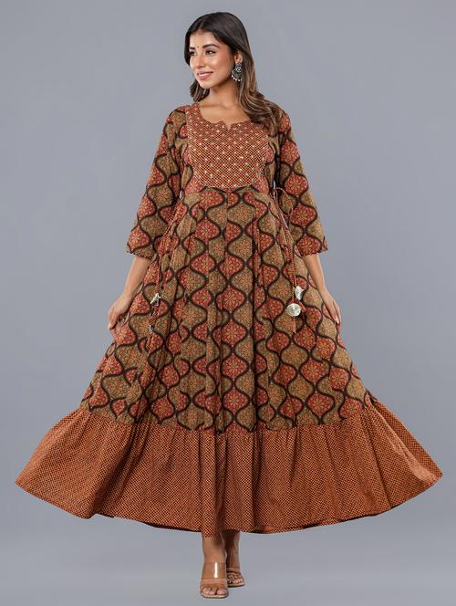 women three quarter sleeve ethnic dress - 21924933 -  Standard Image - 0
