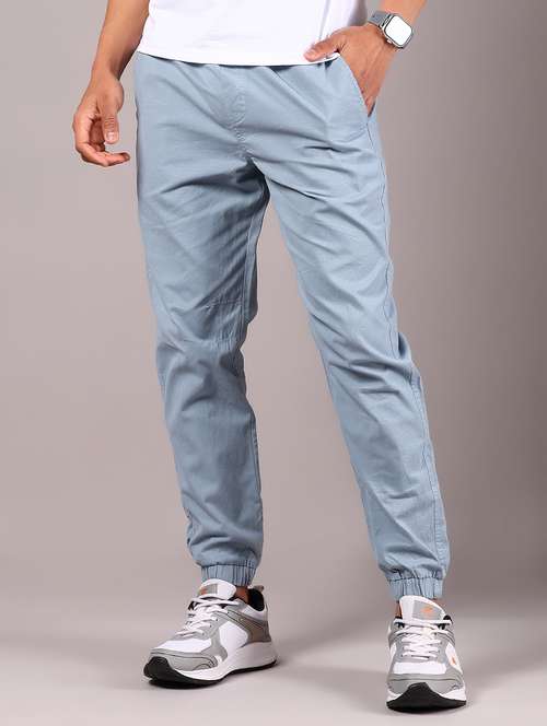 men solid mid rise regular fit jogger