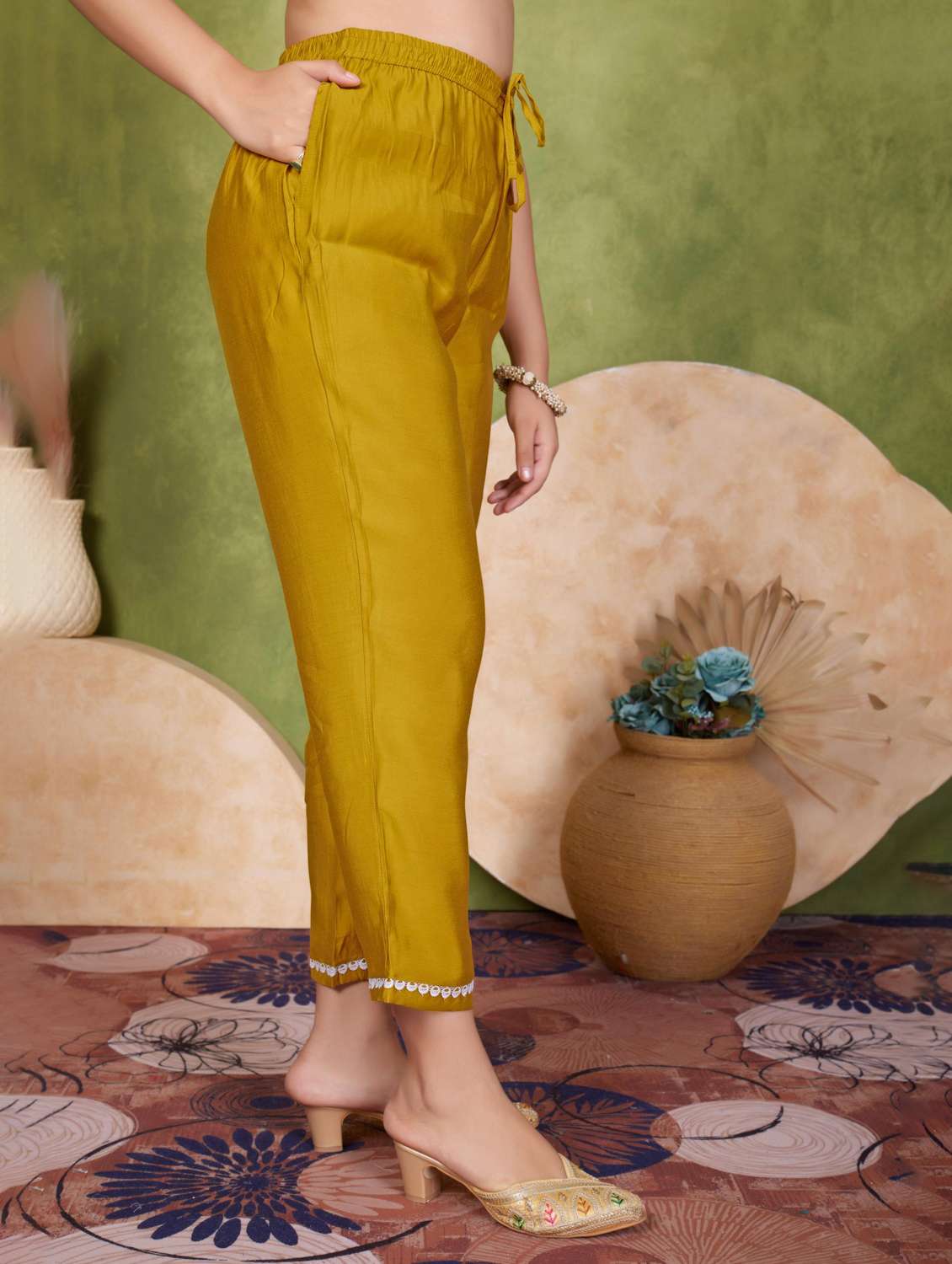 women three quarter sleeve kurta pant with dupatta set - 21925254 - Standard Image - 3