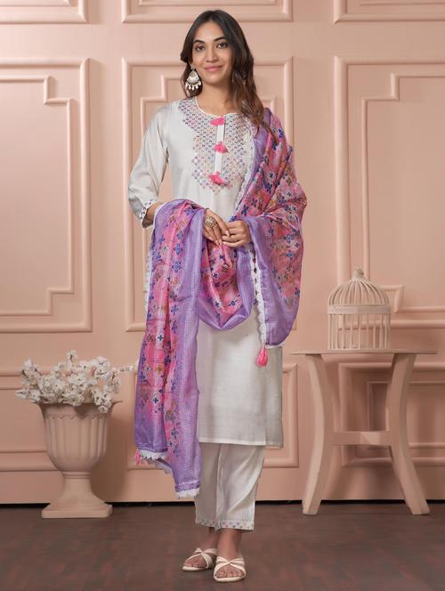 women three quarter sleeve kurta pant with dupatta set - 21925257 - Standard Image - 0