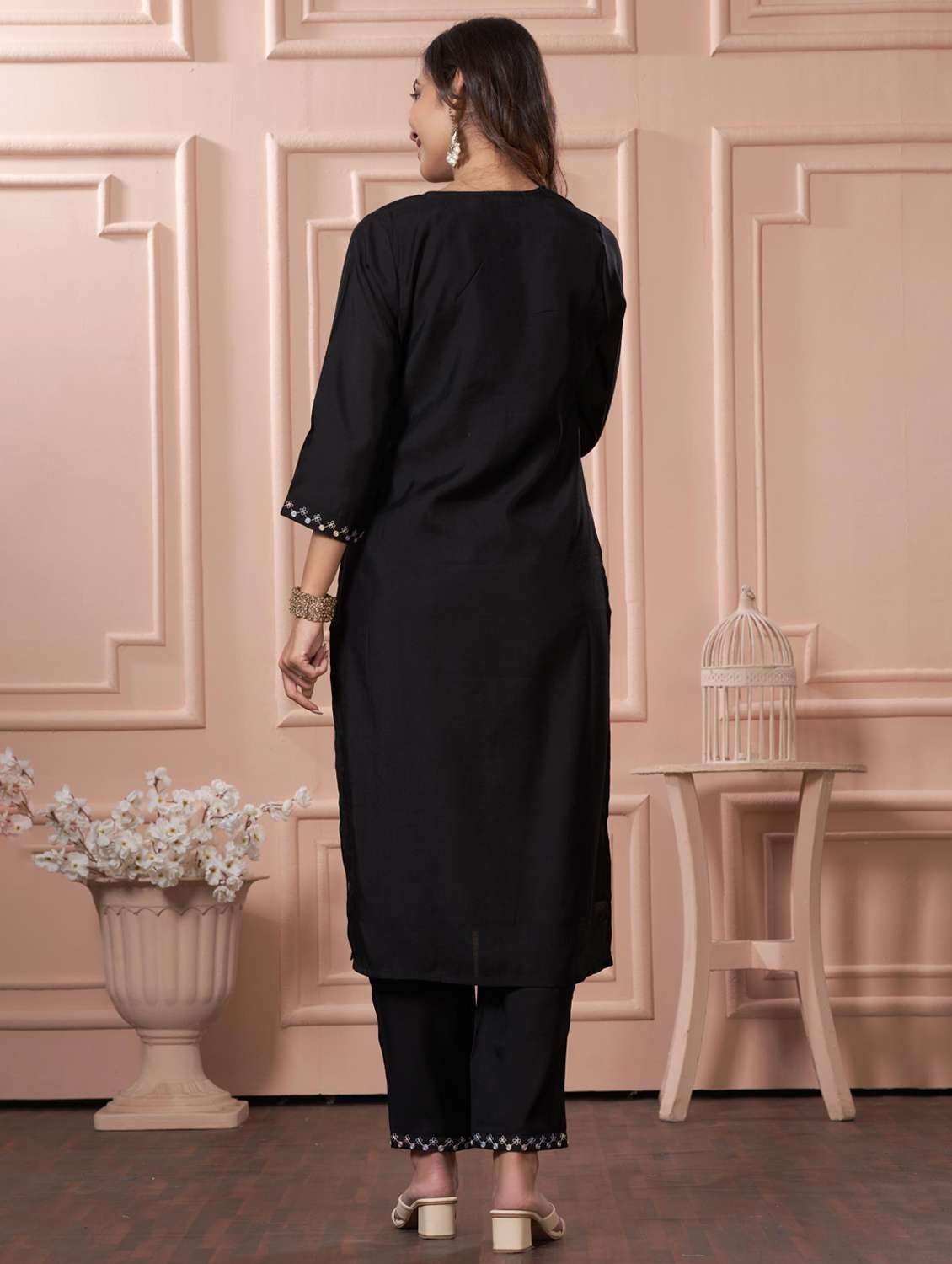 women three quarter sleeve kurta pant with dupatta set - 21925258 - Standard Image - 3