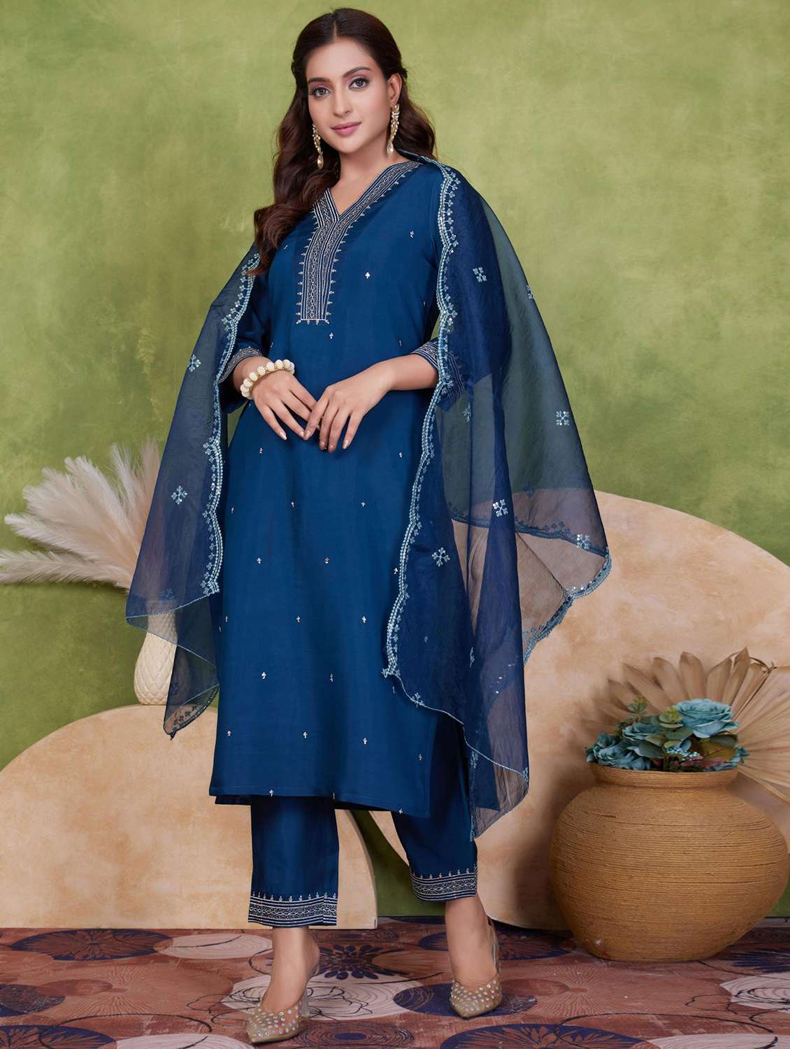 women three quarter sleeve kurta pant with dupatta set