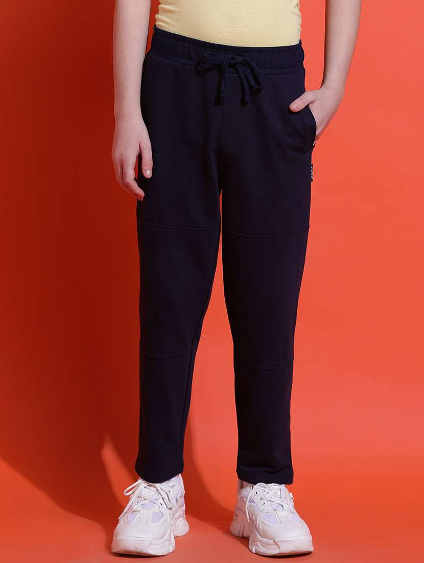 boys solid mid rise regular fit jogger