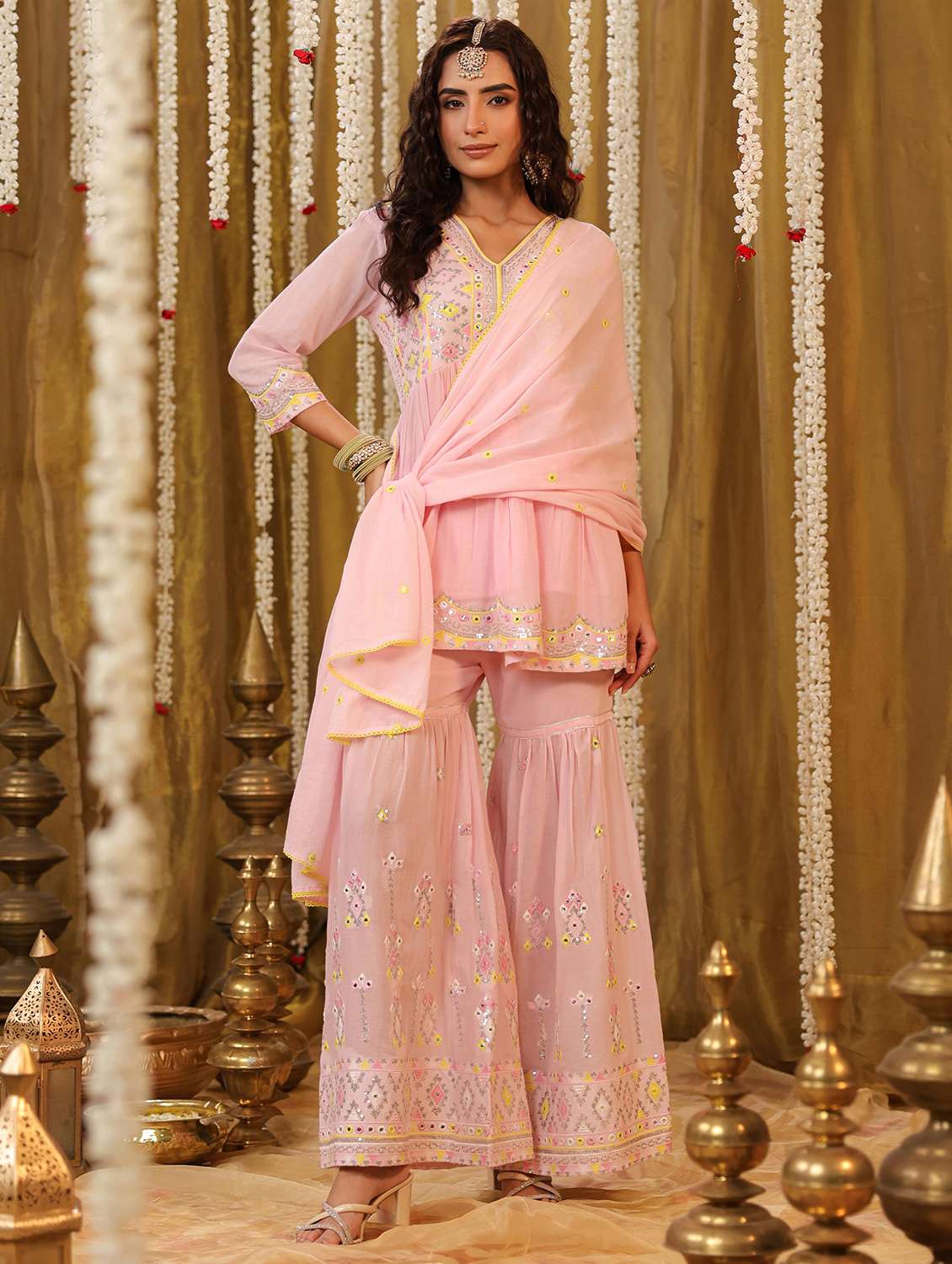 women three quarter sleeve kurta sharara with dupatta set - 21925677 - Standard Image - 3