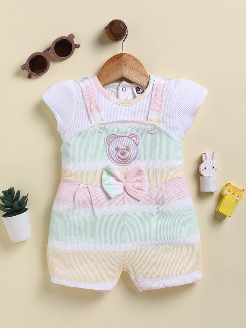 kids printed t-shirt with dungree set - 21925801 - Standard Image - 0