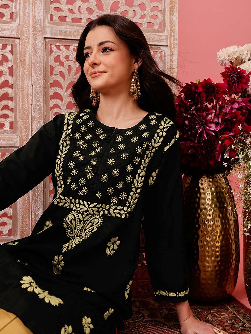 women chikankari long sleeve straight kurta - 21925835 -  Standard Image - 5