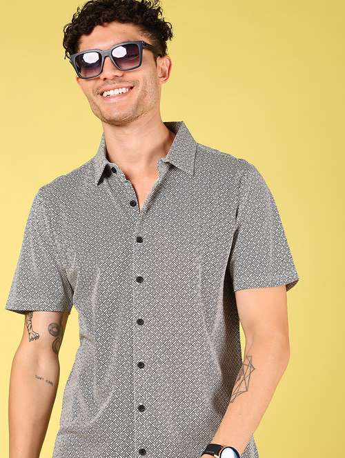 men printed short sleeve regular fit casual shirt - 21926021 - Standard Image - 0