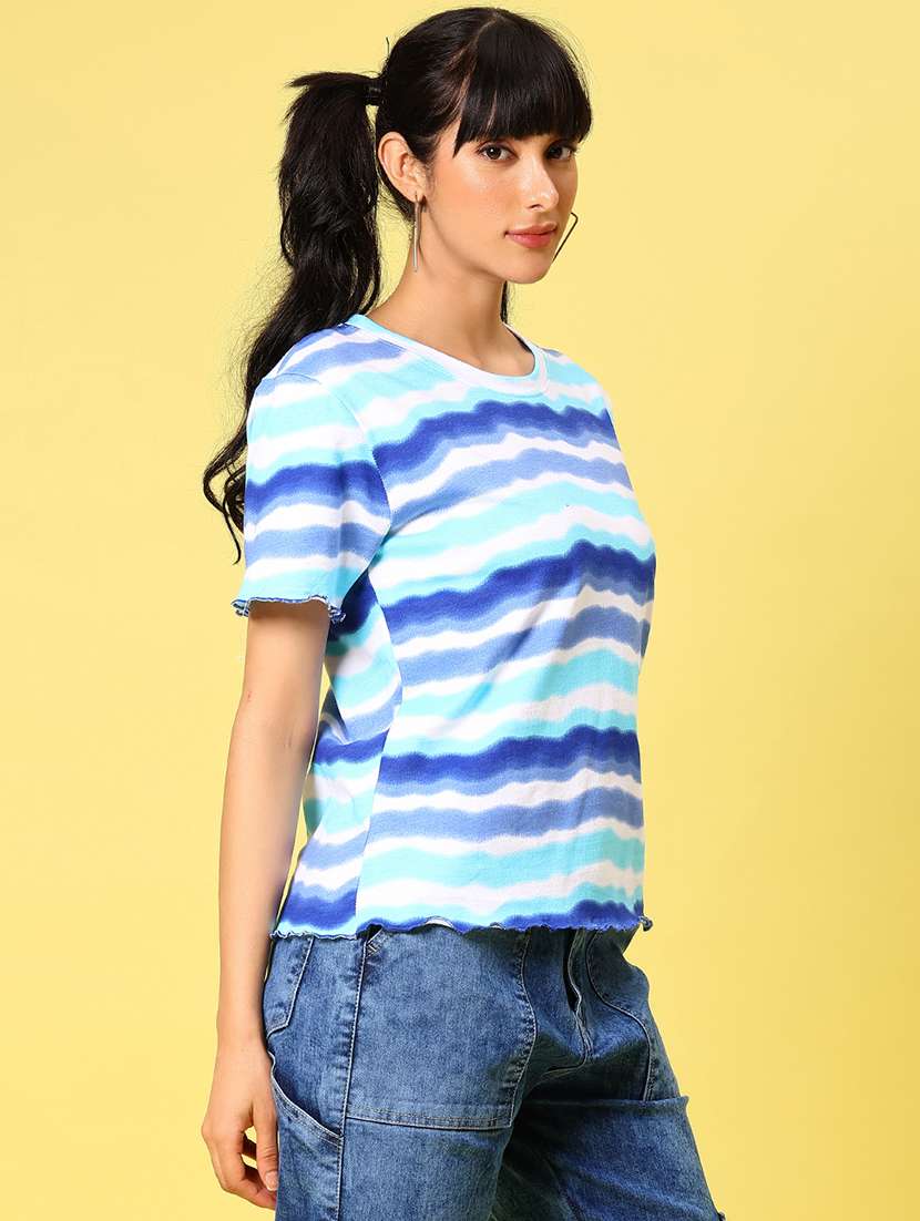 women's pringted blue and white casual t-shirt - 21926103 - Standard Image - 3