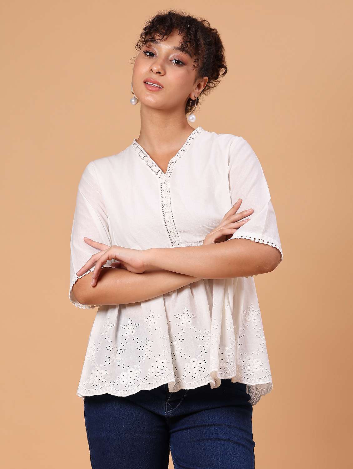 women ehite solid schiffli peplum top