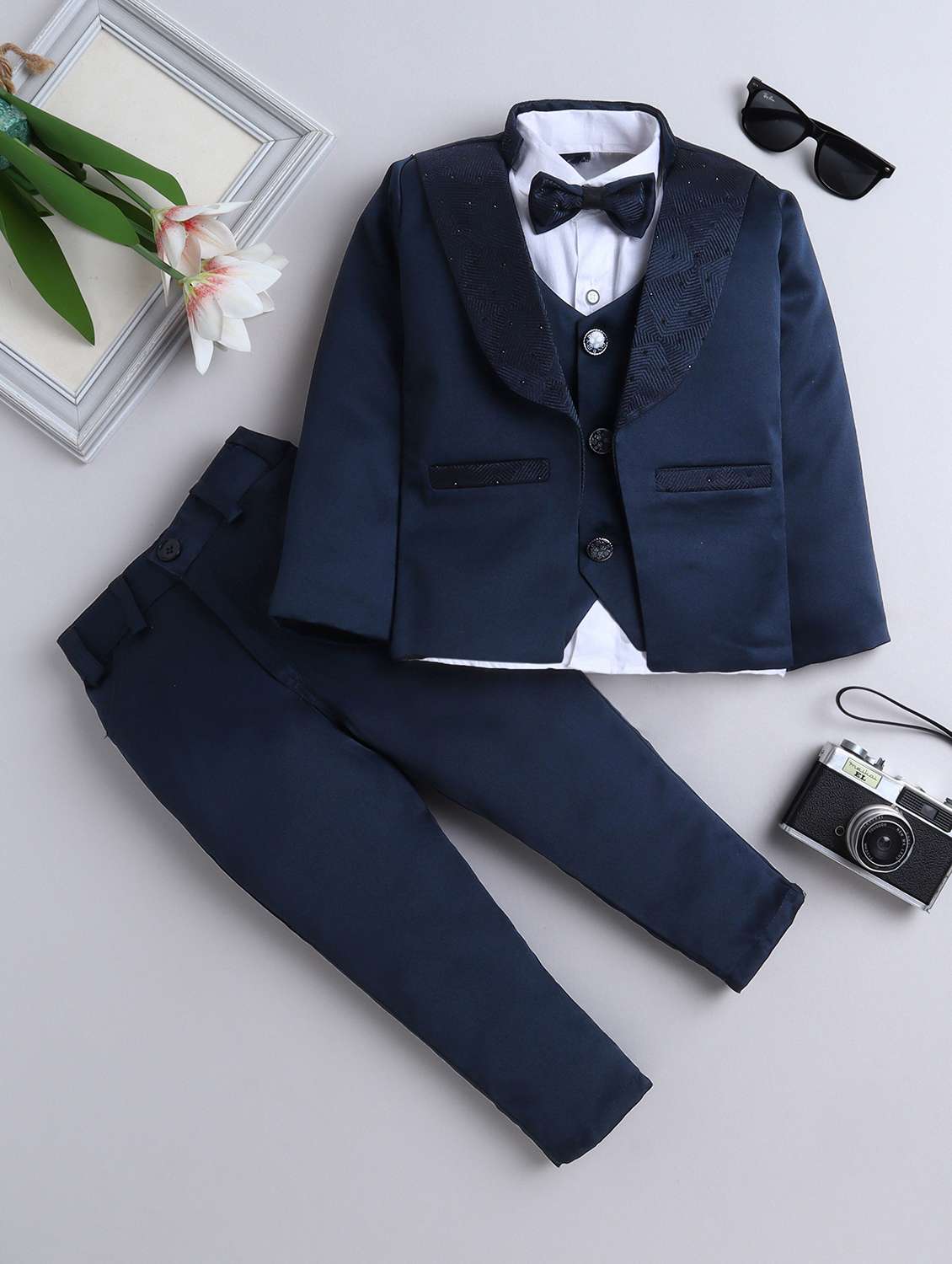boys solid long sleeve three piece suit set
