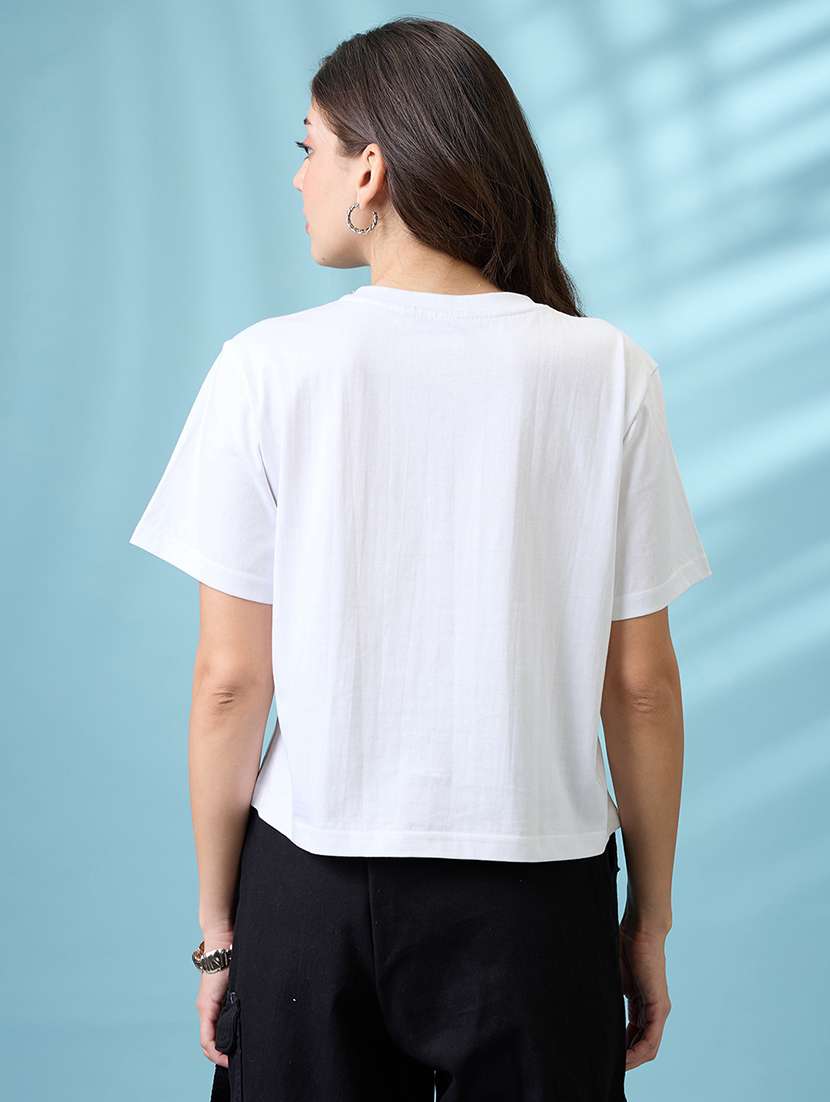 women white graphic print round neck short sleeves oversized t shirt - 21926770 -  Standard Image - 3