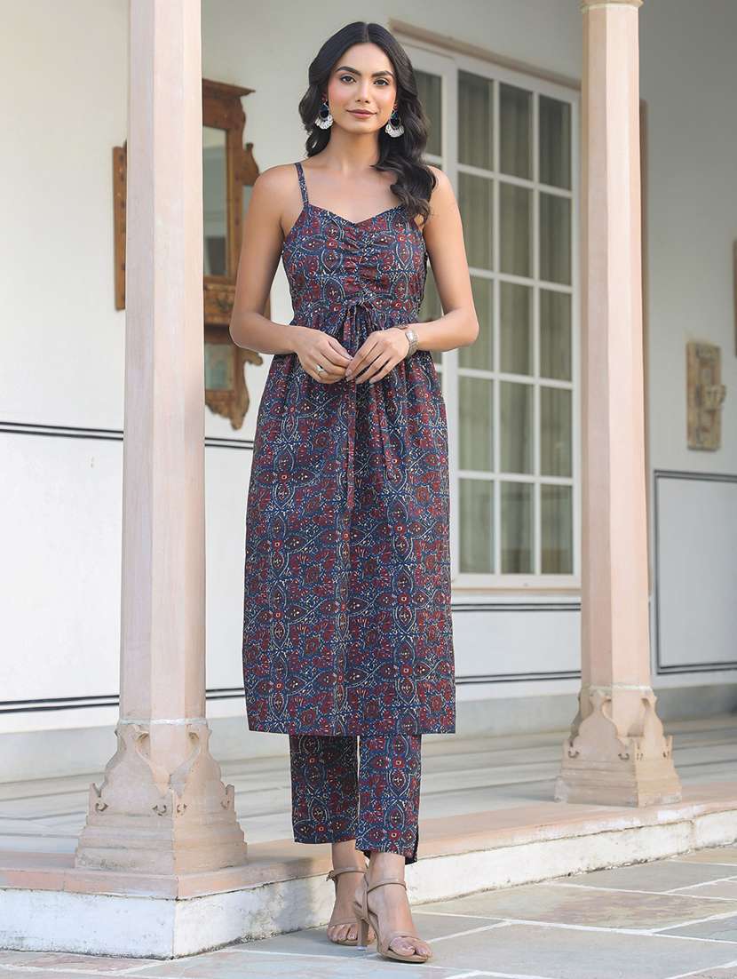 women navy blue printed shoulder strap kurta pant set