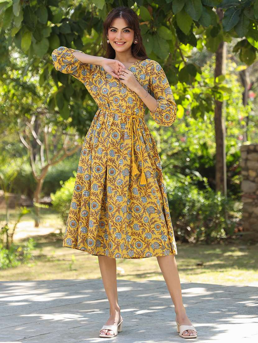 women floral printed fit & flared dress - 21926845 -  Standard Image - 5