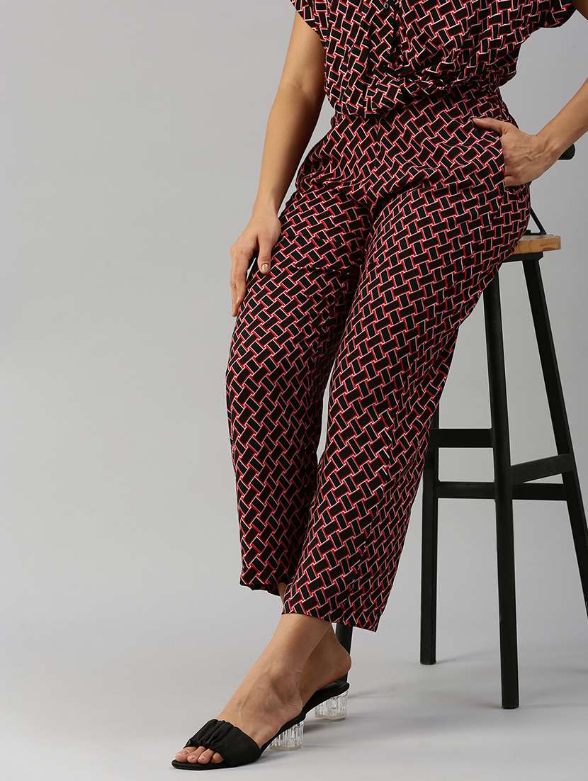 women printed mid rise straight trouser