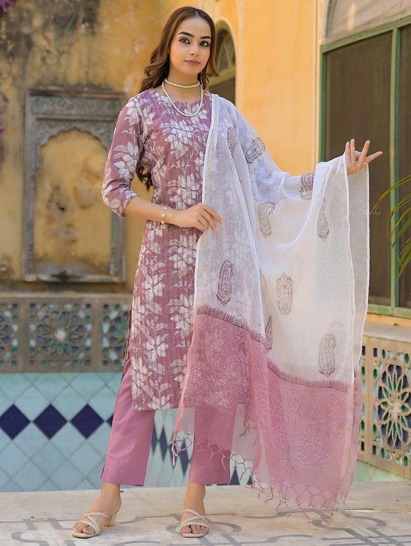 women three quarter sleeve kurta pant with dupatta set - 21931189 - Zoom Image - 0