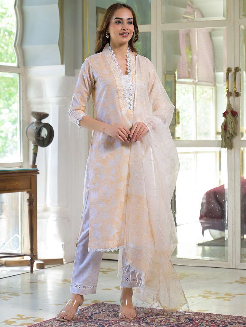 women three quarter sleeve kurta pant with dupatta set - 21931196 -  Zoom Image - 0