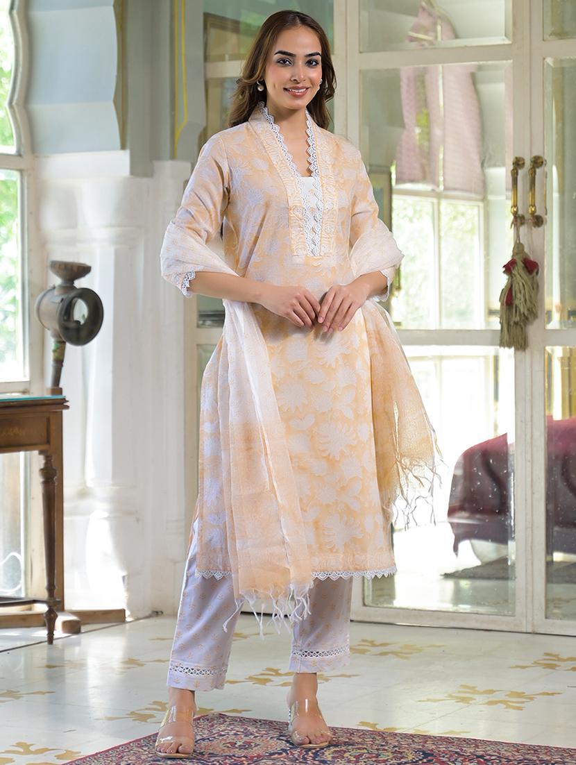 women three quarter sleeve kurta pant with dupatta set - 21931196 - Standard Image - 3