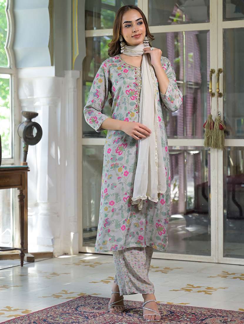 women three quarter sleeve kurta pant with dupatta set - 21931201 -  Standard Image - 5