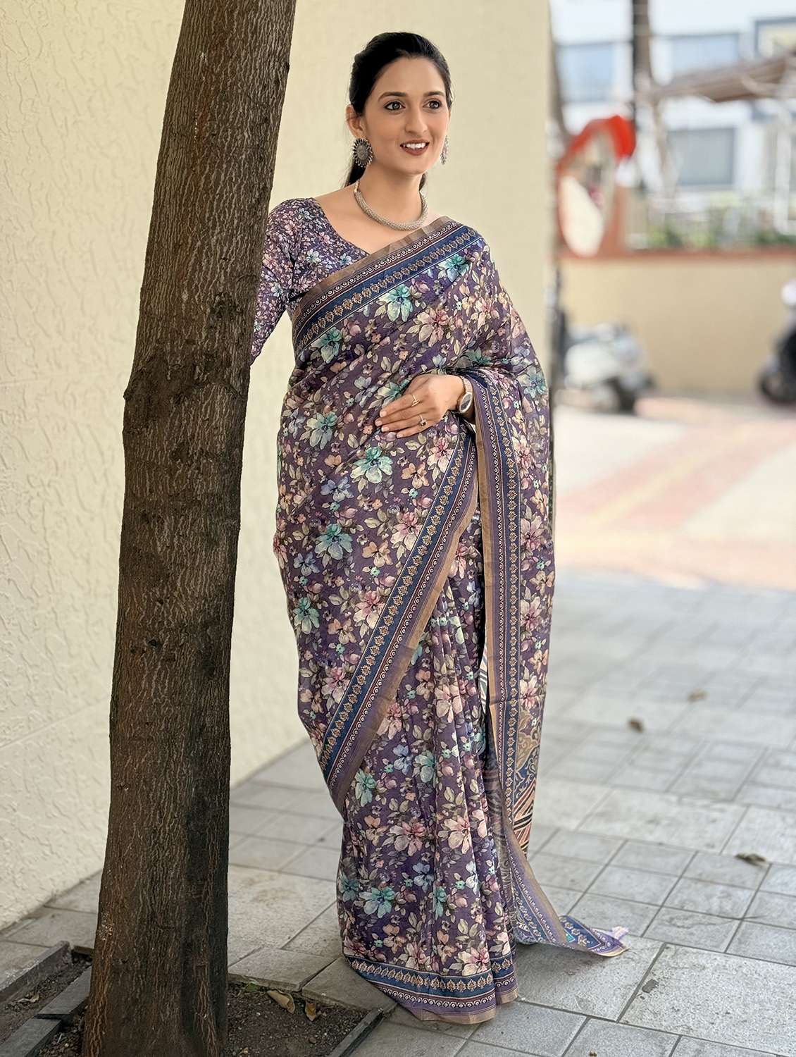 women printed casual wear saree with blouse