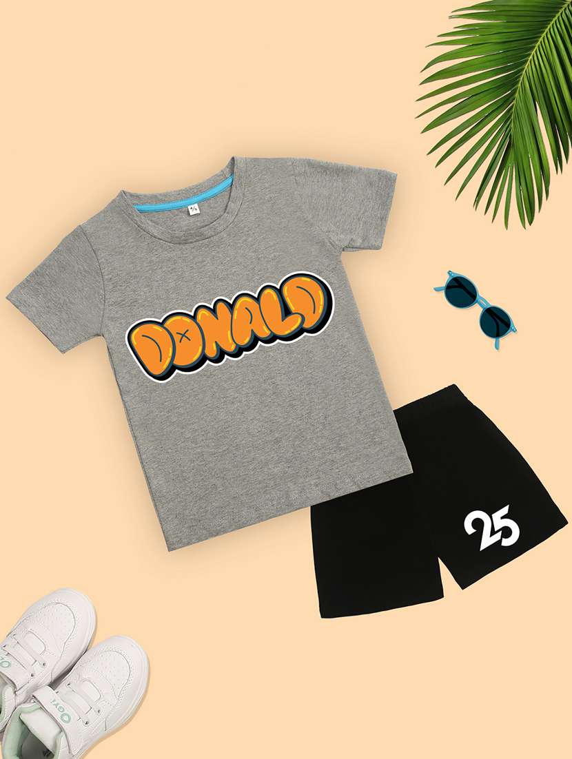 boys printed t-shirt & shorts casual wear set