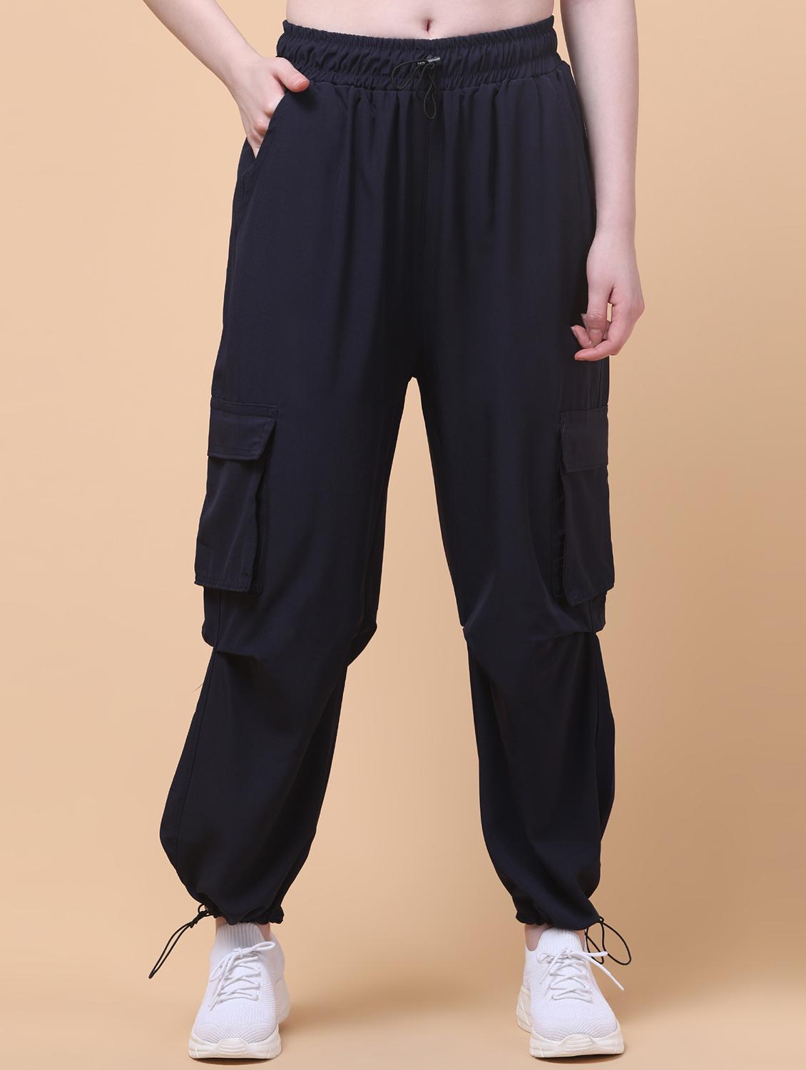 women solid mid rise relaxed fit cargo - 21931499 - Zoom Image - 0