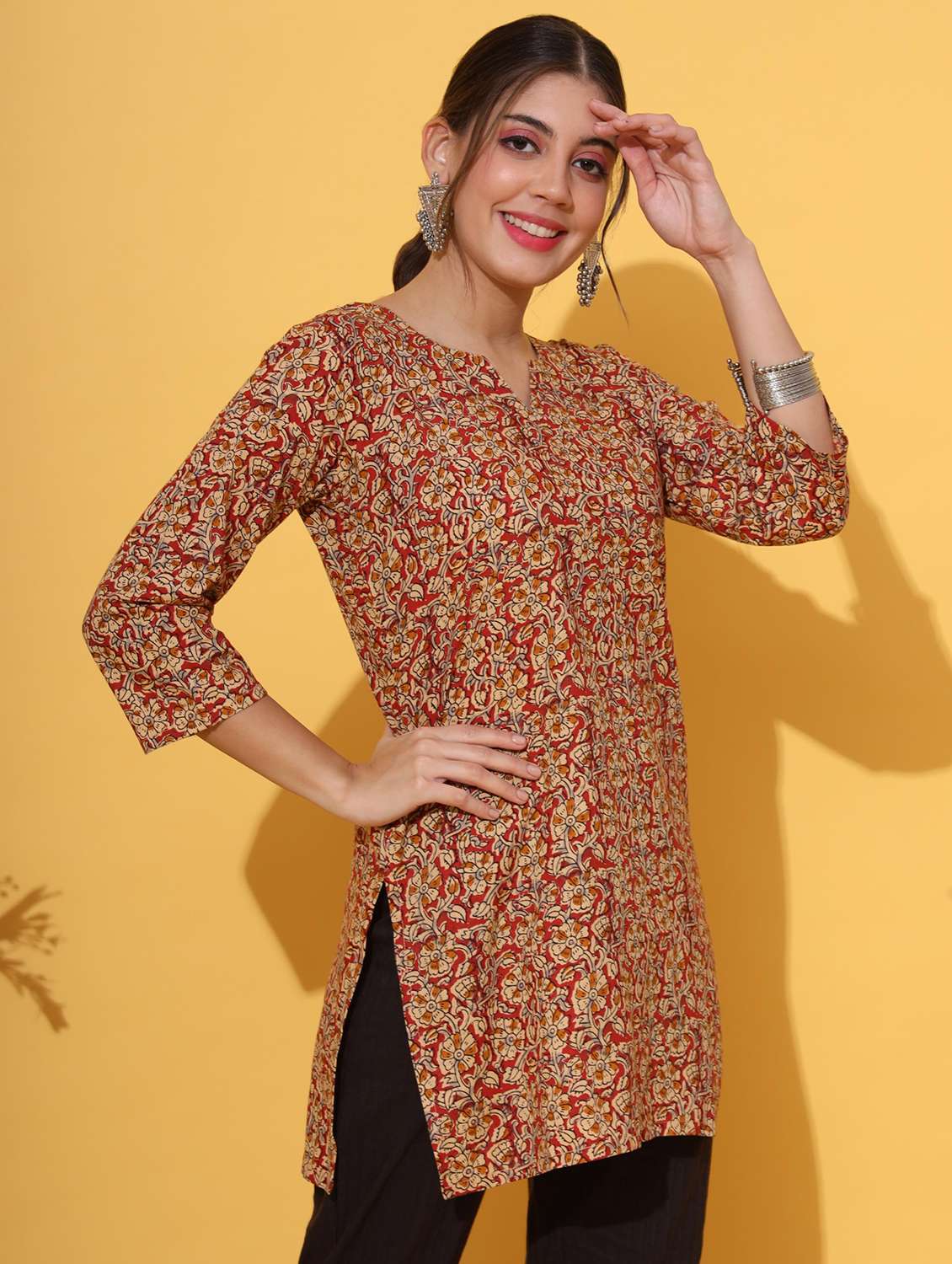 women three quarter sleeve straight kurti - 21931559 - Standard Image - 3