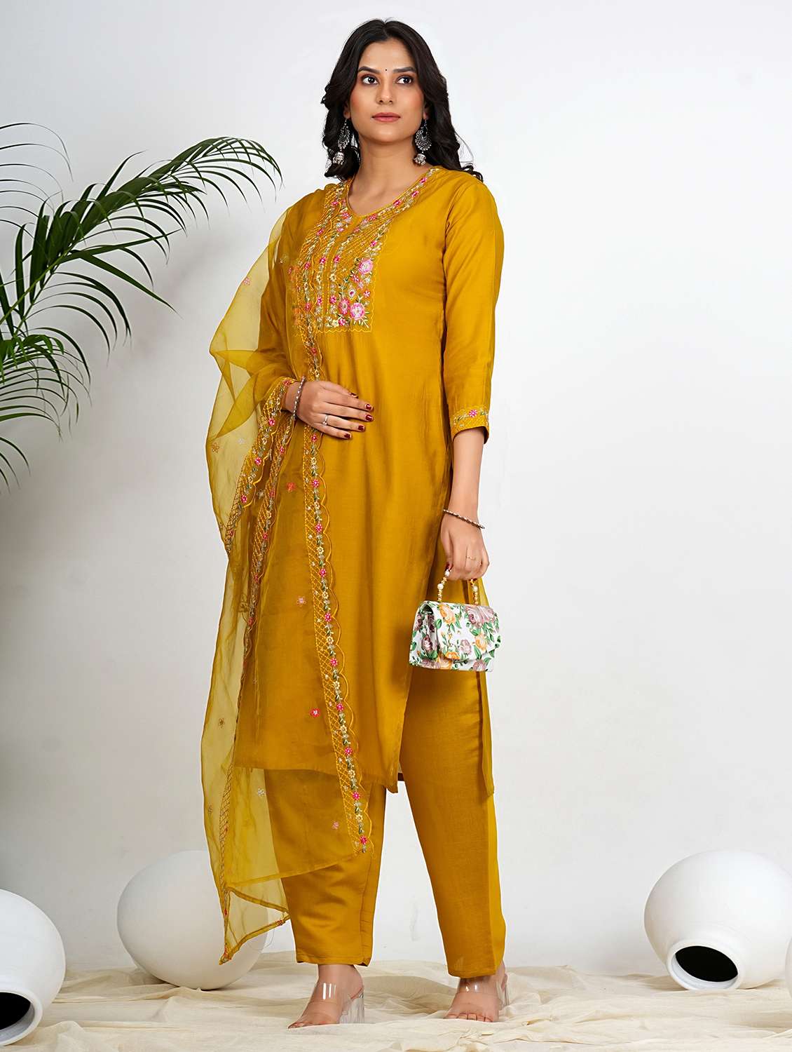 women three quarter sleeve kurta pant with dupatta set - 21931573 -  Standard Image - 3