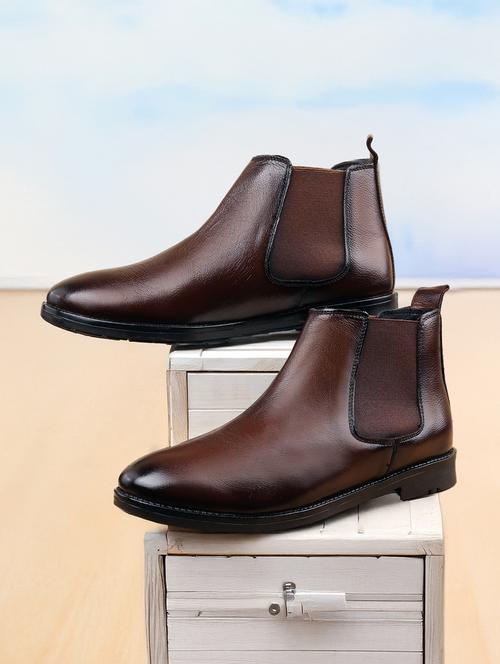 men solid slip on boot - 21931629 - Standard Image - 0