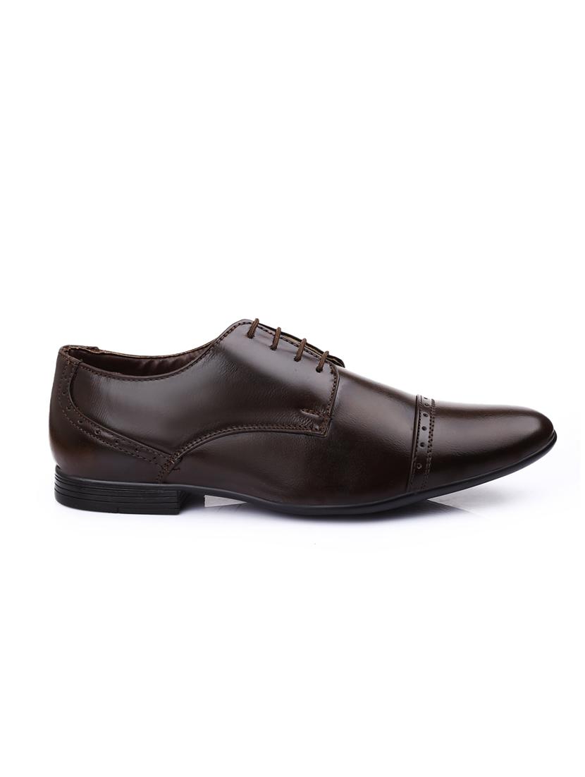men brown lace-up brouge - 21931654 - Standard Image - 3