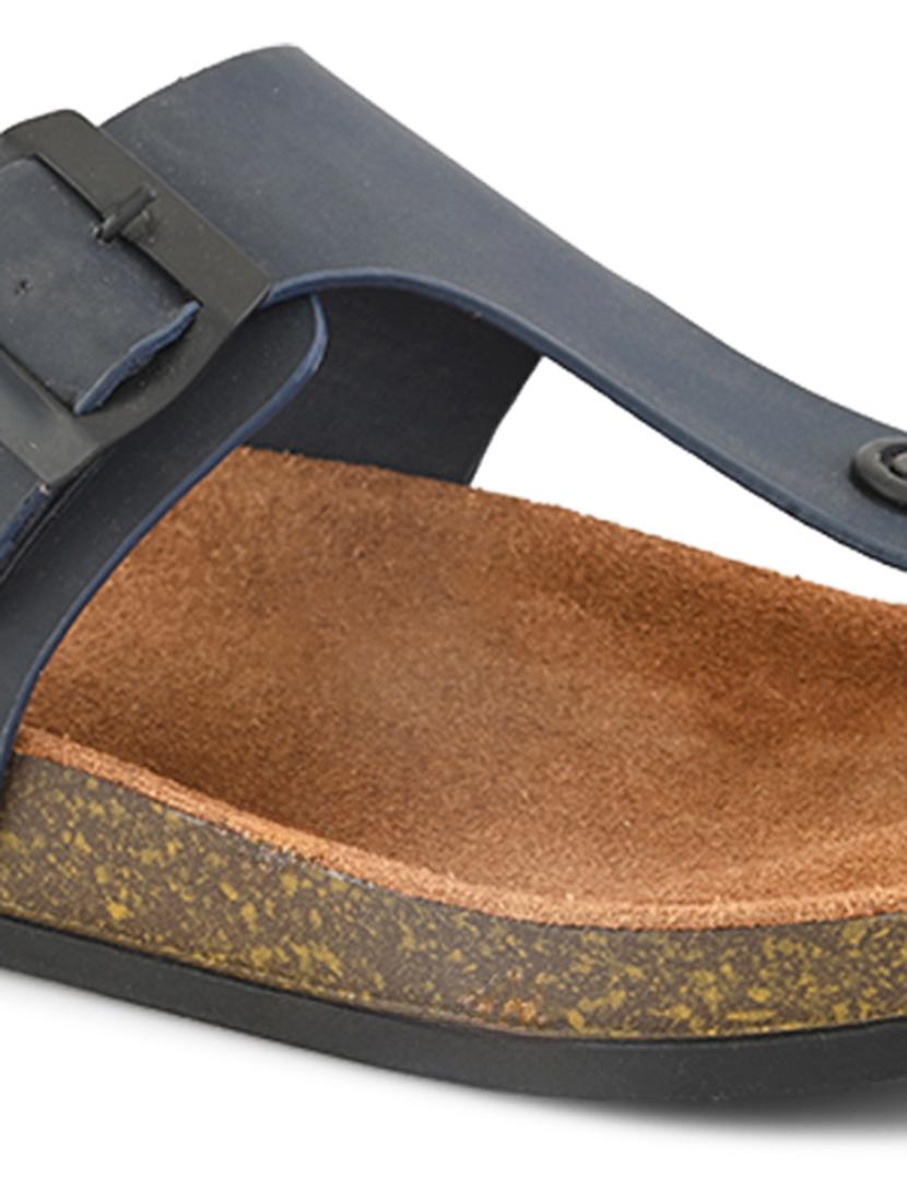 men solid toe separator sandal - 21931685 - Standard Image - 5