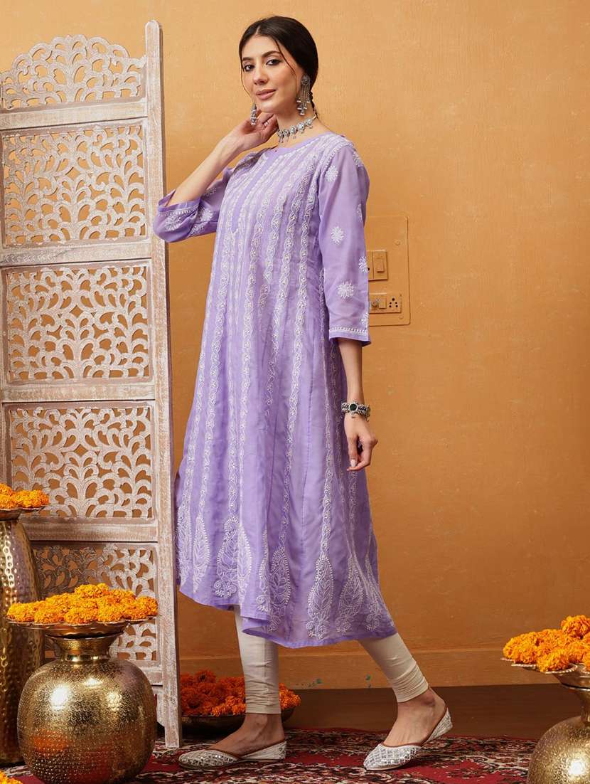 women chikankari three quarter sleeve anarkali kurta - 21932026 -  Standard Image - 3