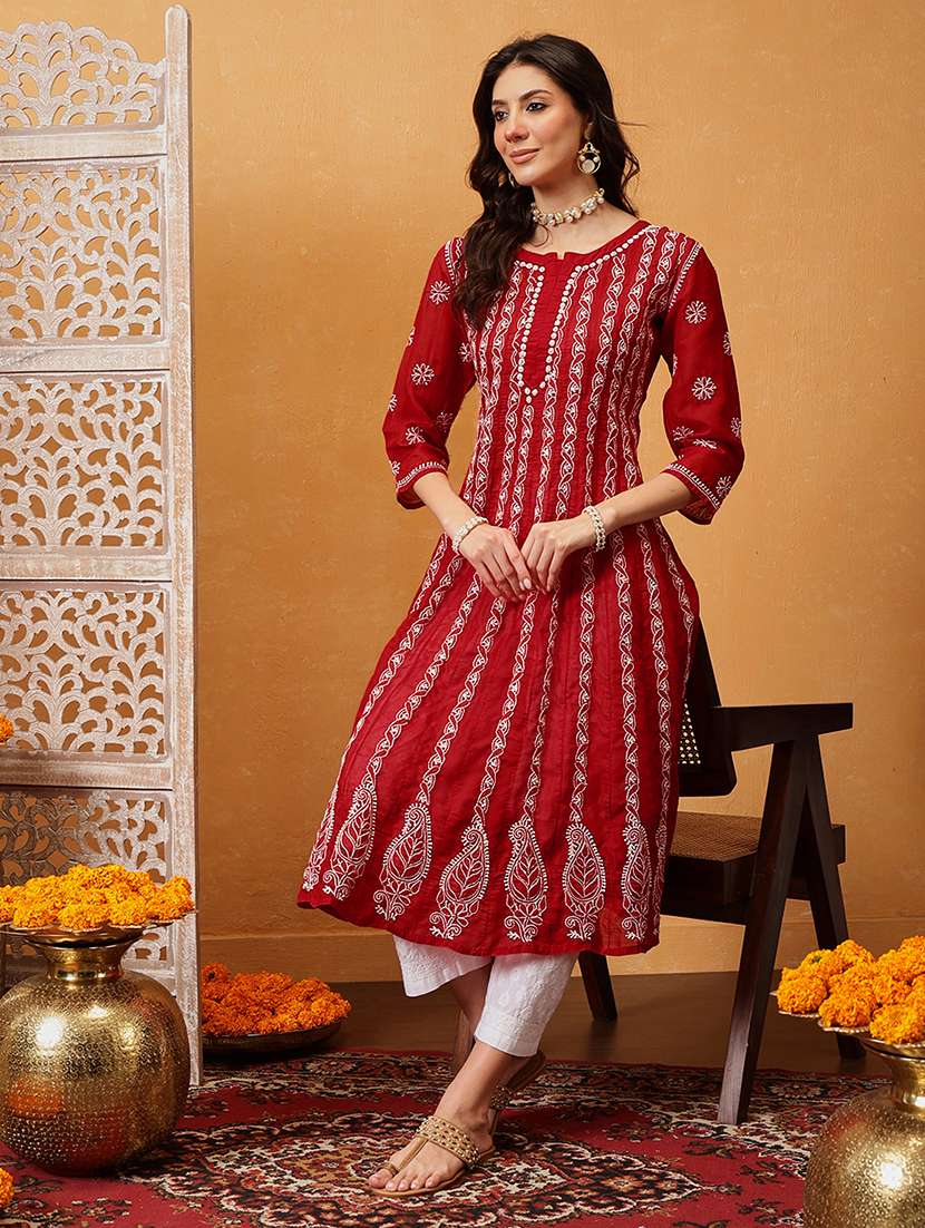 women chikankari three quarter sleeve anarkali kurta
