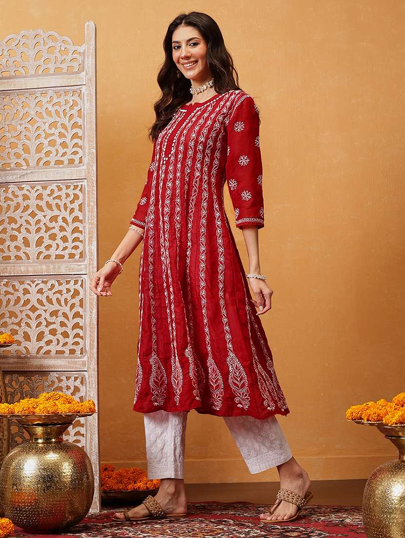 women chikankari three quarter sleeve anarkali kurta - 21932027 -  Standard Image - 3