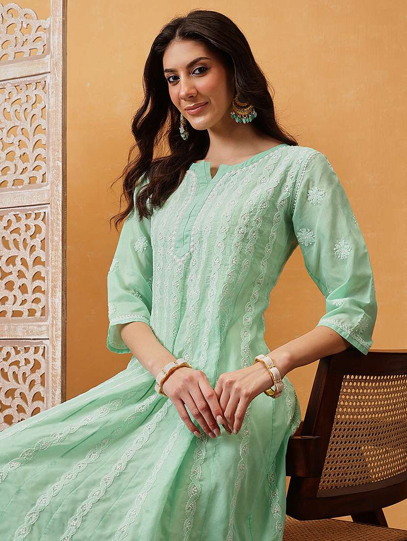 women chikankari three quarter sleeve anarkali kurta - 21932031 -  Standard Image - 5