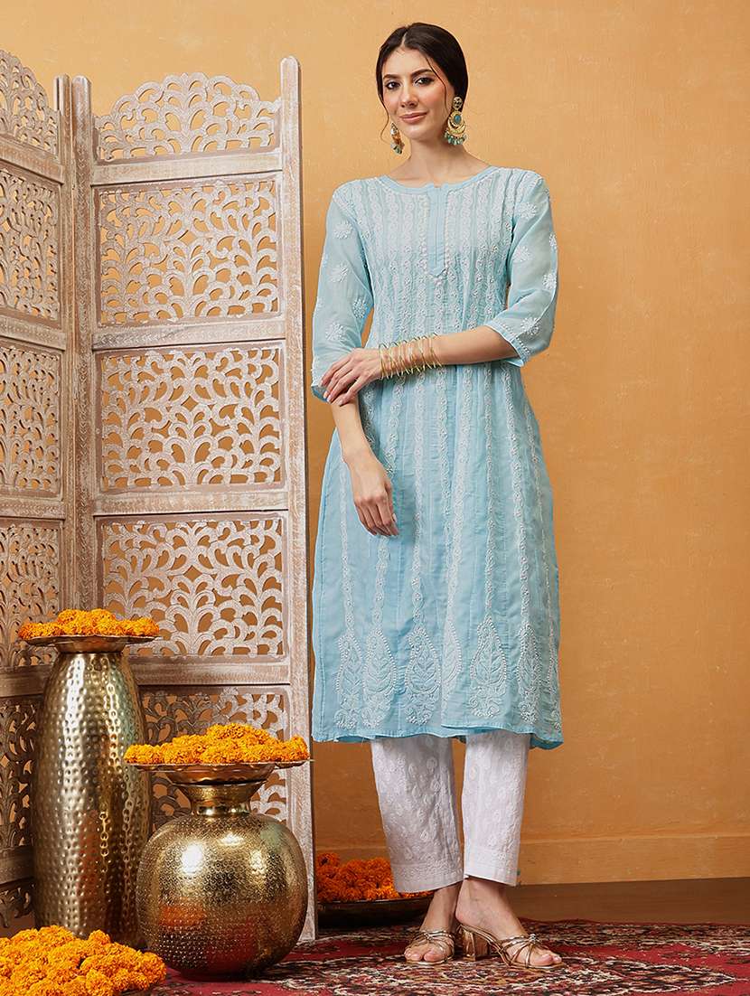 women chikankari three quarter sleeve anarkali kurta