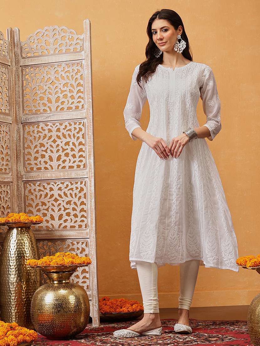 women chikankari three quarter sleeve anarkali kurta